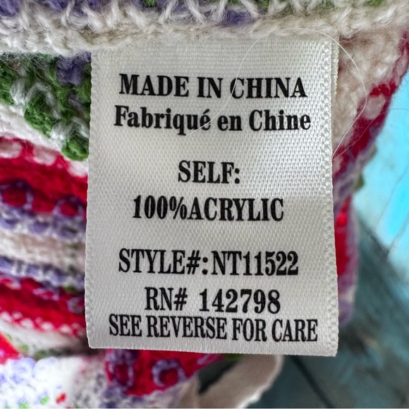 New In Cropped Crochet Knit Granny Square Crop Top Fringe Size Small Medium NWT - Picture 5 of 8